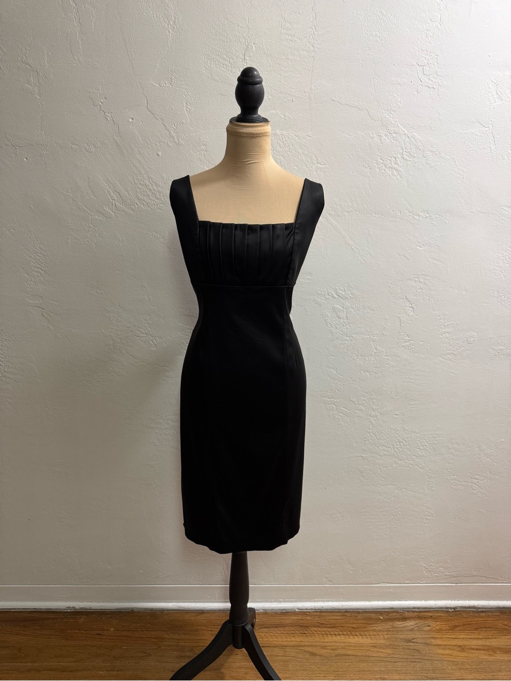 Calvin Klein Black Sleeveless Midi Sheath Dress
